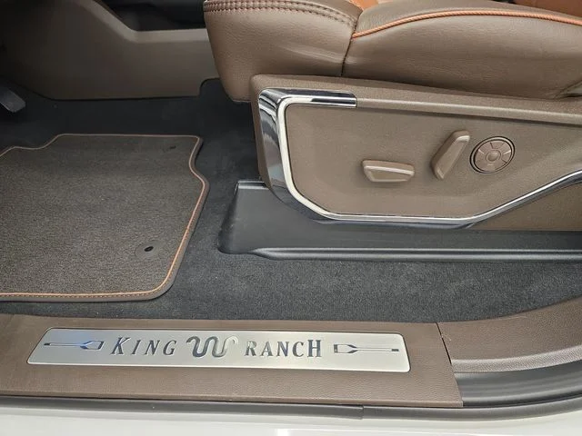New 2026 Star White Metallic Tri-Coat Ford F-250® King Ranch® image 46