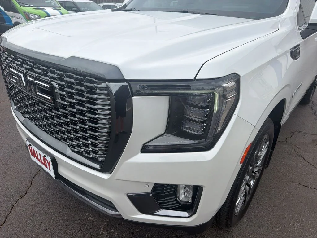 Certified Used 2024 White Frost Tri-Coat GMC Denali Ultimate image 12