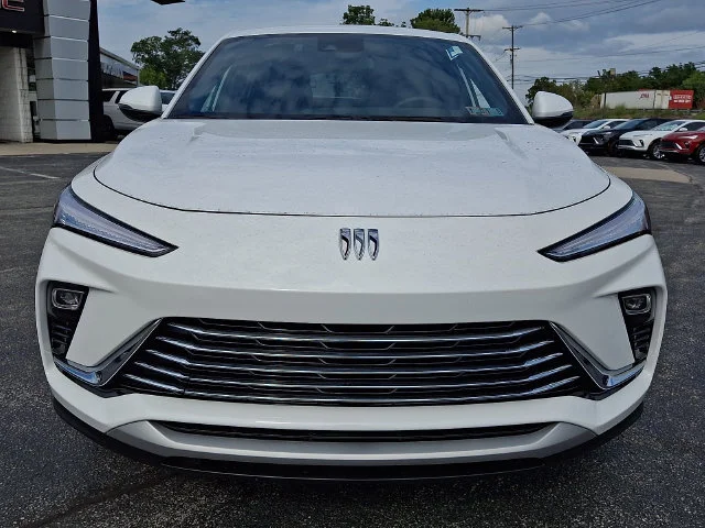 New 2026 Summit White Buick Preferred image 2
