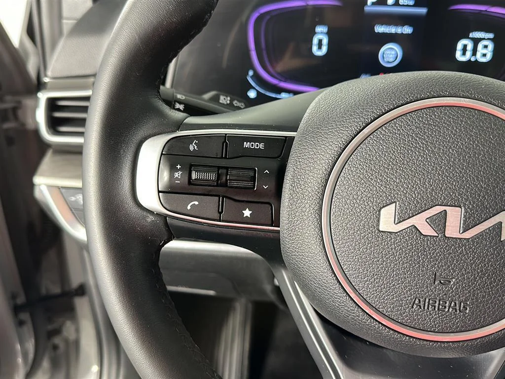 Used 2024 Wolf Gray Kia X-Line image 11