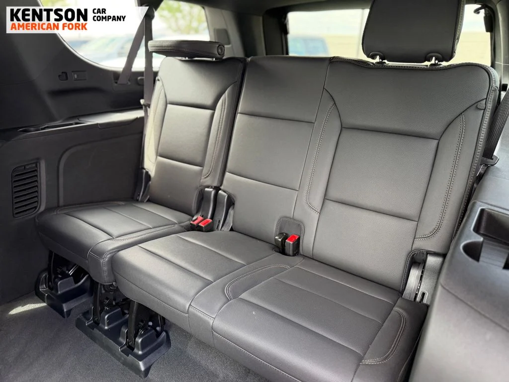 2025 Chevrolet Suburban High Country - Photo 35