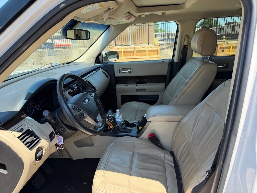 Used 2014 White Ford Limited image 7