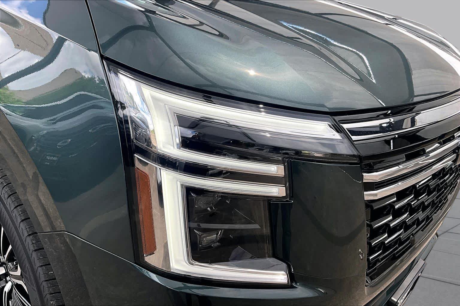 New 2026 Alpine Metallic Nissan Platinum image 18