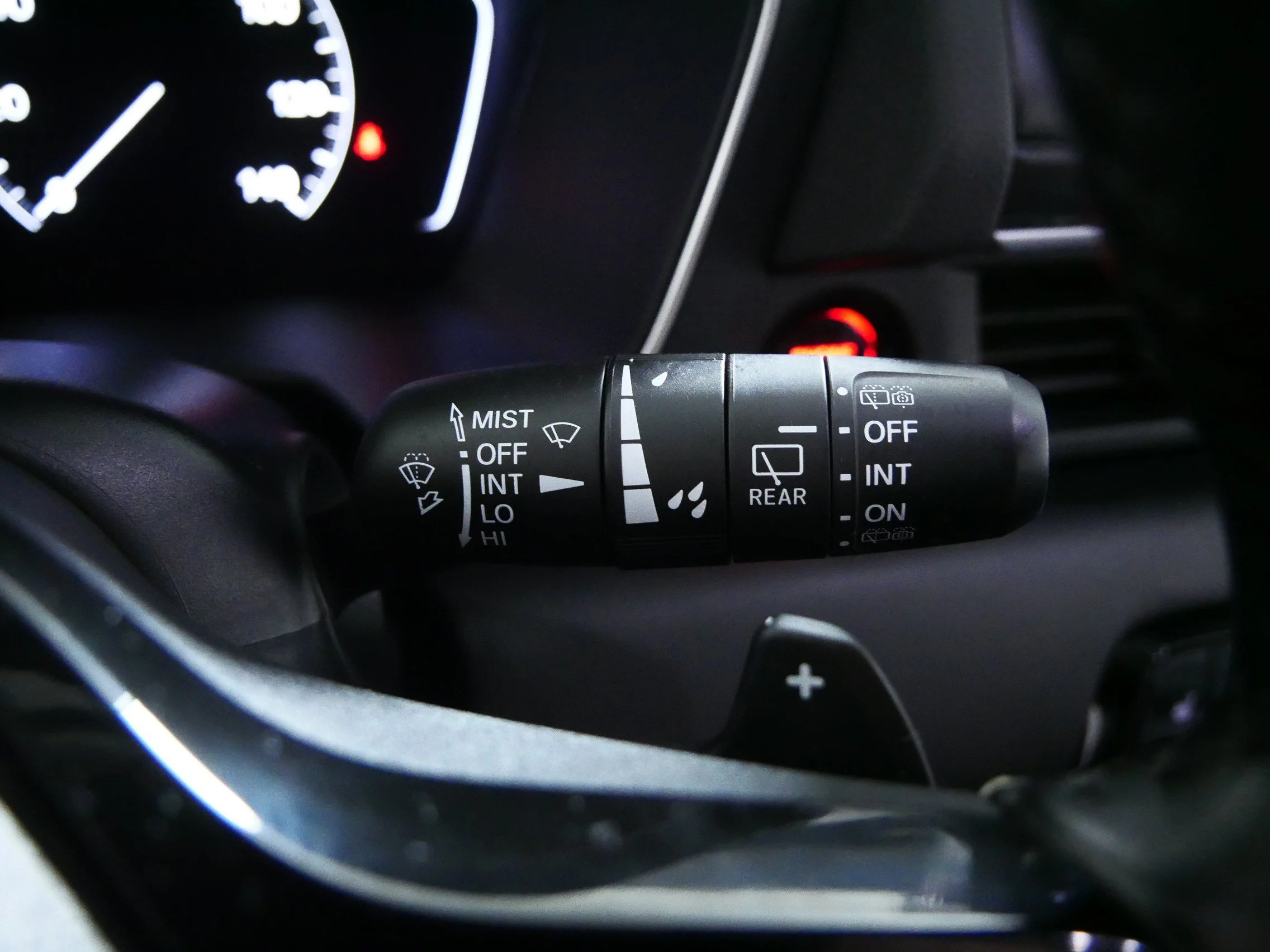 Used 2023 Platinum White Pearl Honda EX-L 8 Passenger image 31