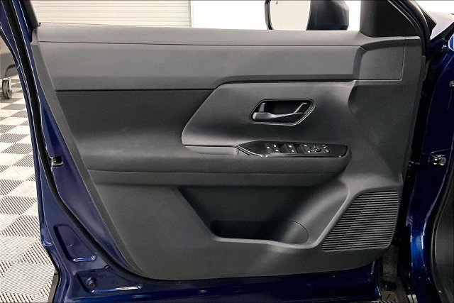 New 2027 Deep Blue Pearl Nissan S image 31