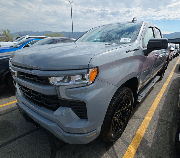 Used 2025 Gray Chevrolet RST image 1