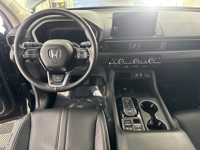 Used 2025 Black Honda Elite image 35