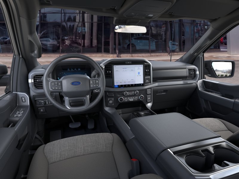 New 2026 Oxford White Ford XLT image 9