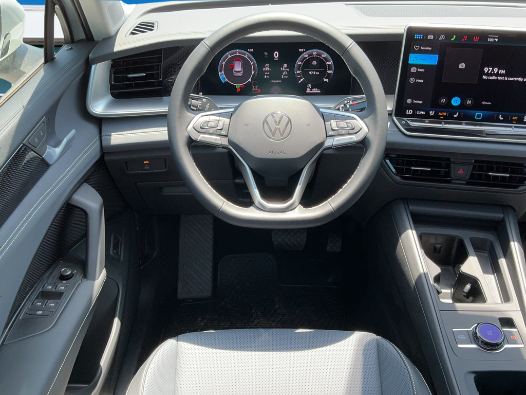 New 2026 White/off-white Volkswagen 2.0T SE image 13