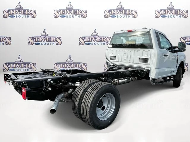New 2026 White Ford XL image 3