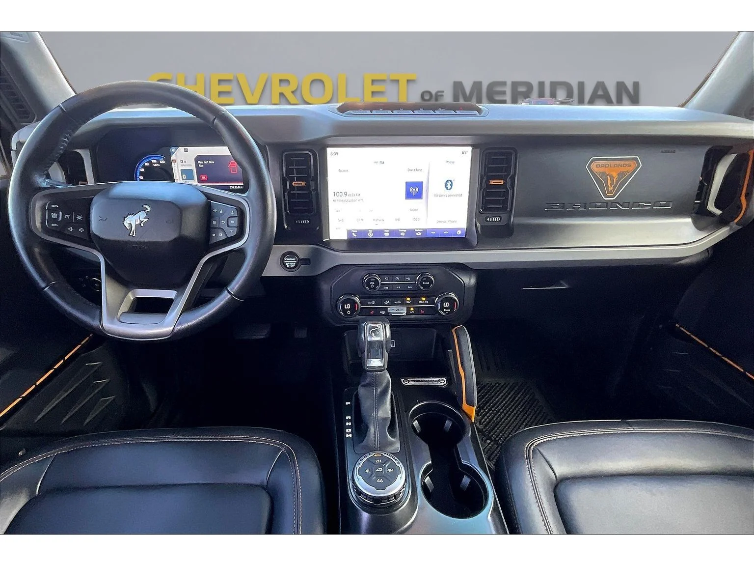 Used 2023  Ford Base image 12