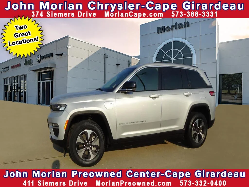 Used 2023 Silver Zynith Clear Coat (pse) Jeep 4xe image 1