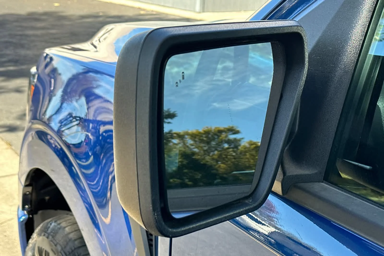 Certified Used 2023 Atlas Blue Metallic Ford XL image 7