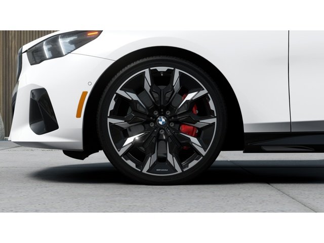 New 2027 Mineral White Metallic BMW 530i xDrive image 7