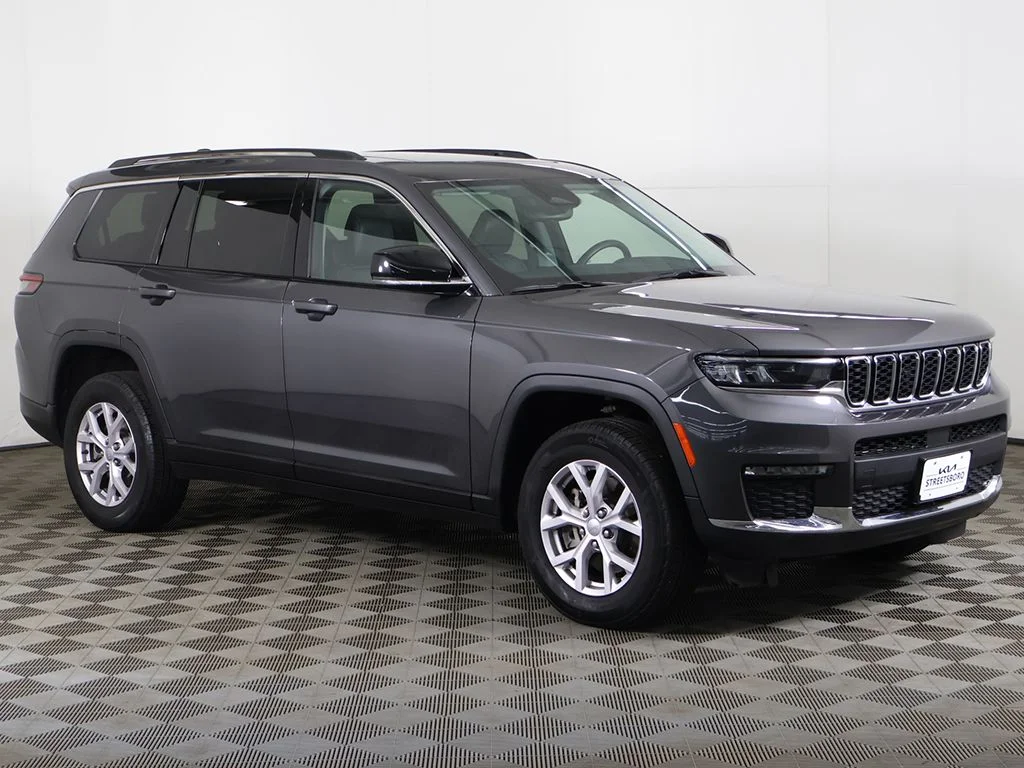 Used 2022 Gray Jeep Limited image 63