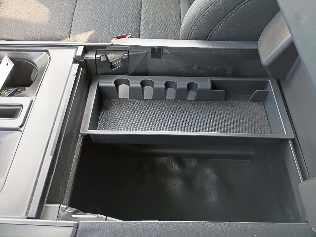 Used 2024 Carbonized Gray Metallic Ford XLT image 30
