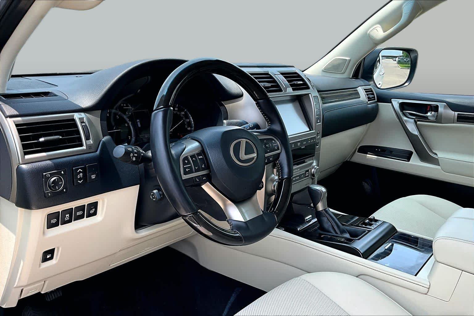 Used 2021 Starfire Pearl Lexus Premium image 17
