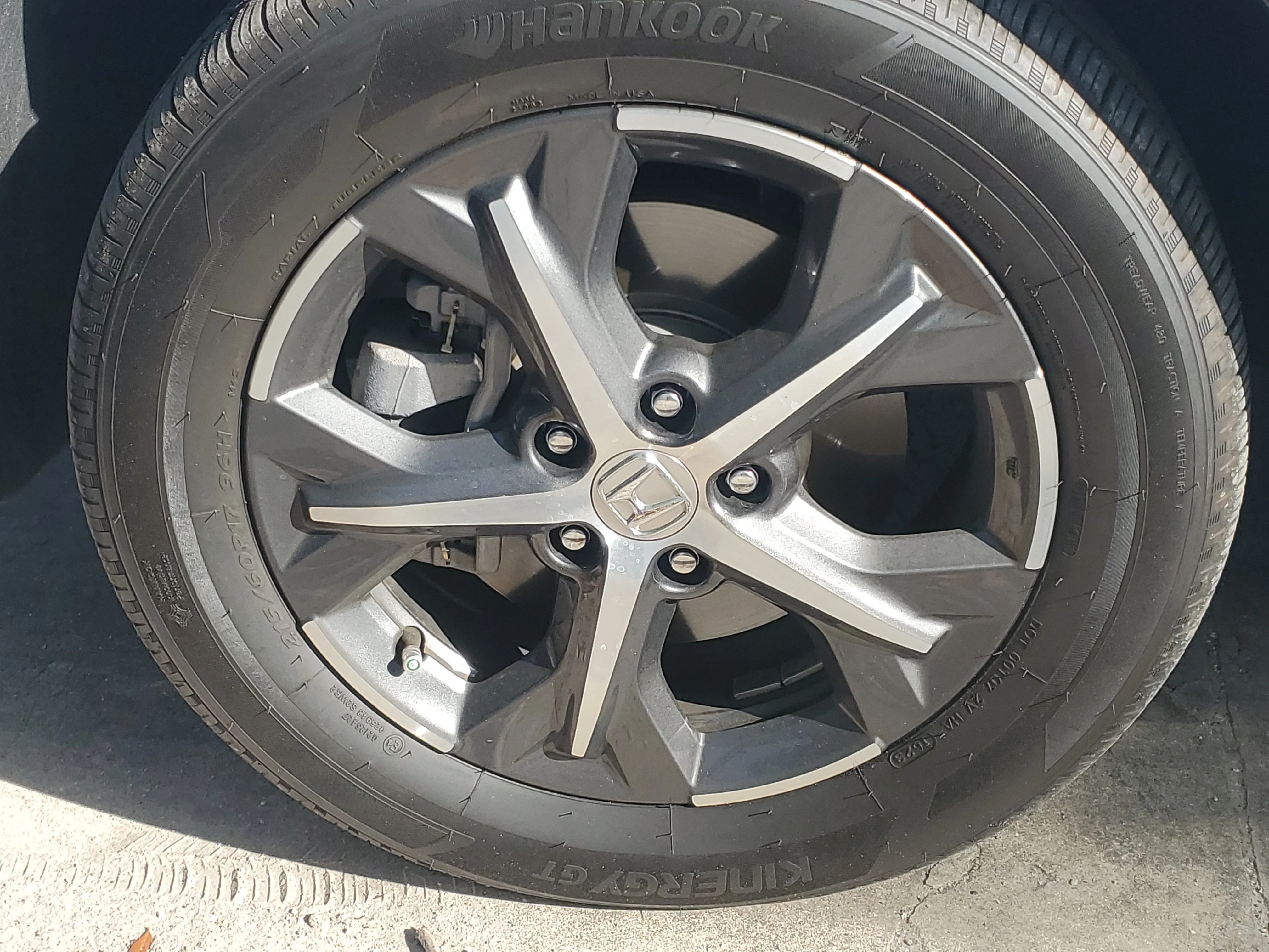 Used 2024 Silver Honda EX-L image 3