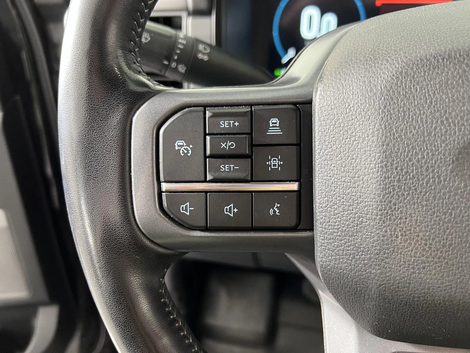 Used 2023 Agate Black Ford LARIAT image 14