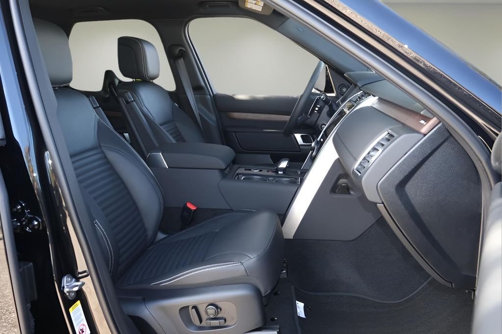 2026 Land Rover Discovery S - Photo 20