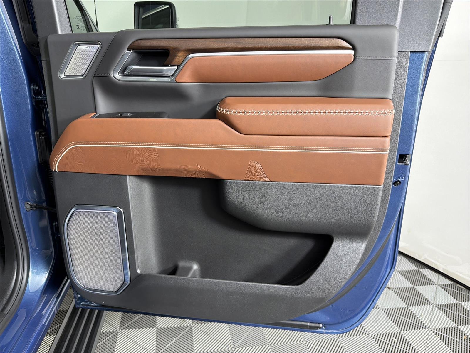 2026 GMC Sierra 2500HD Denali Ultimate - Photo 15