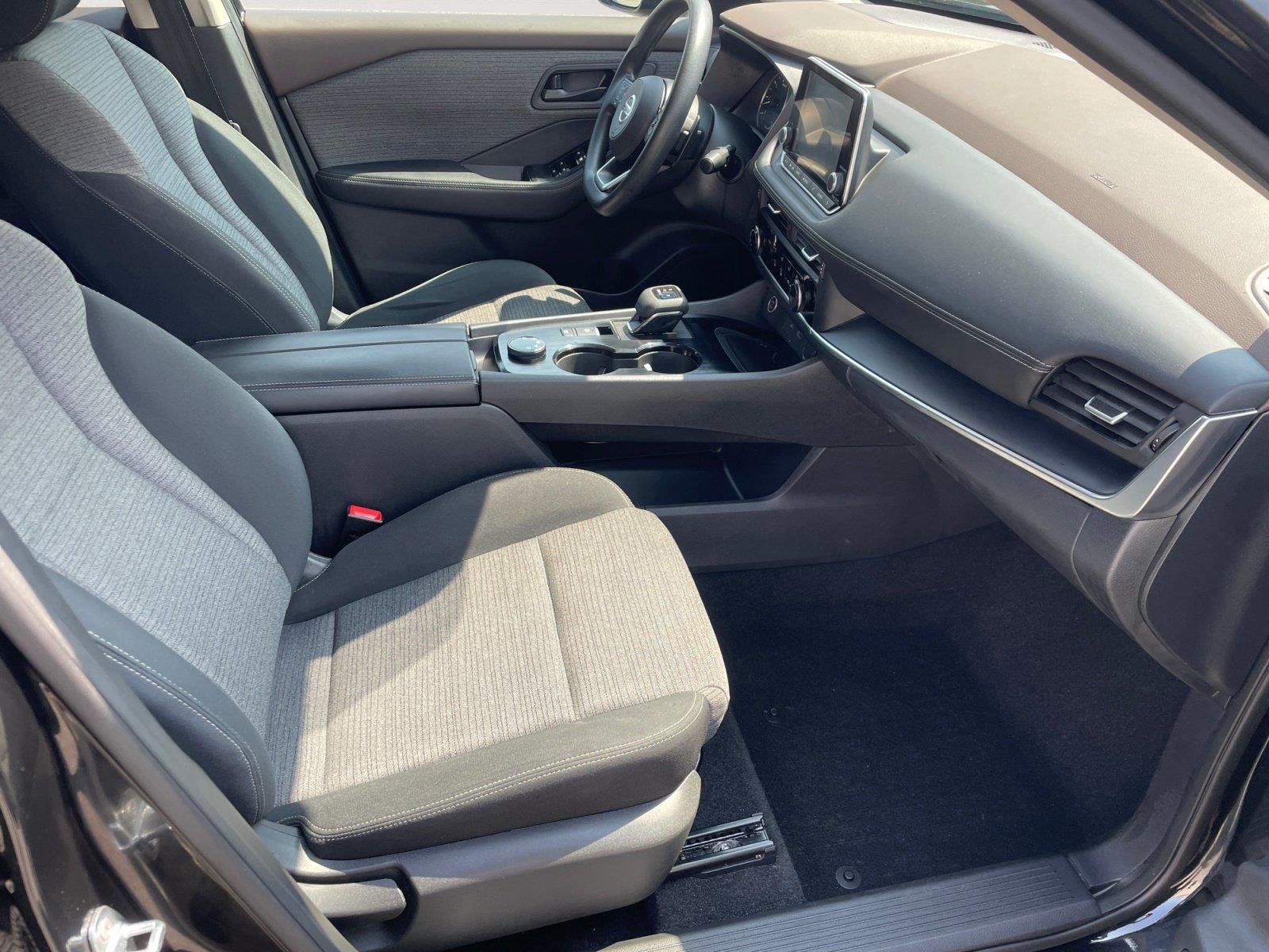 Used 2021 Super Black Nissan S image 15