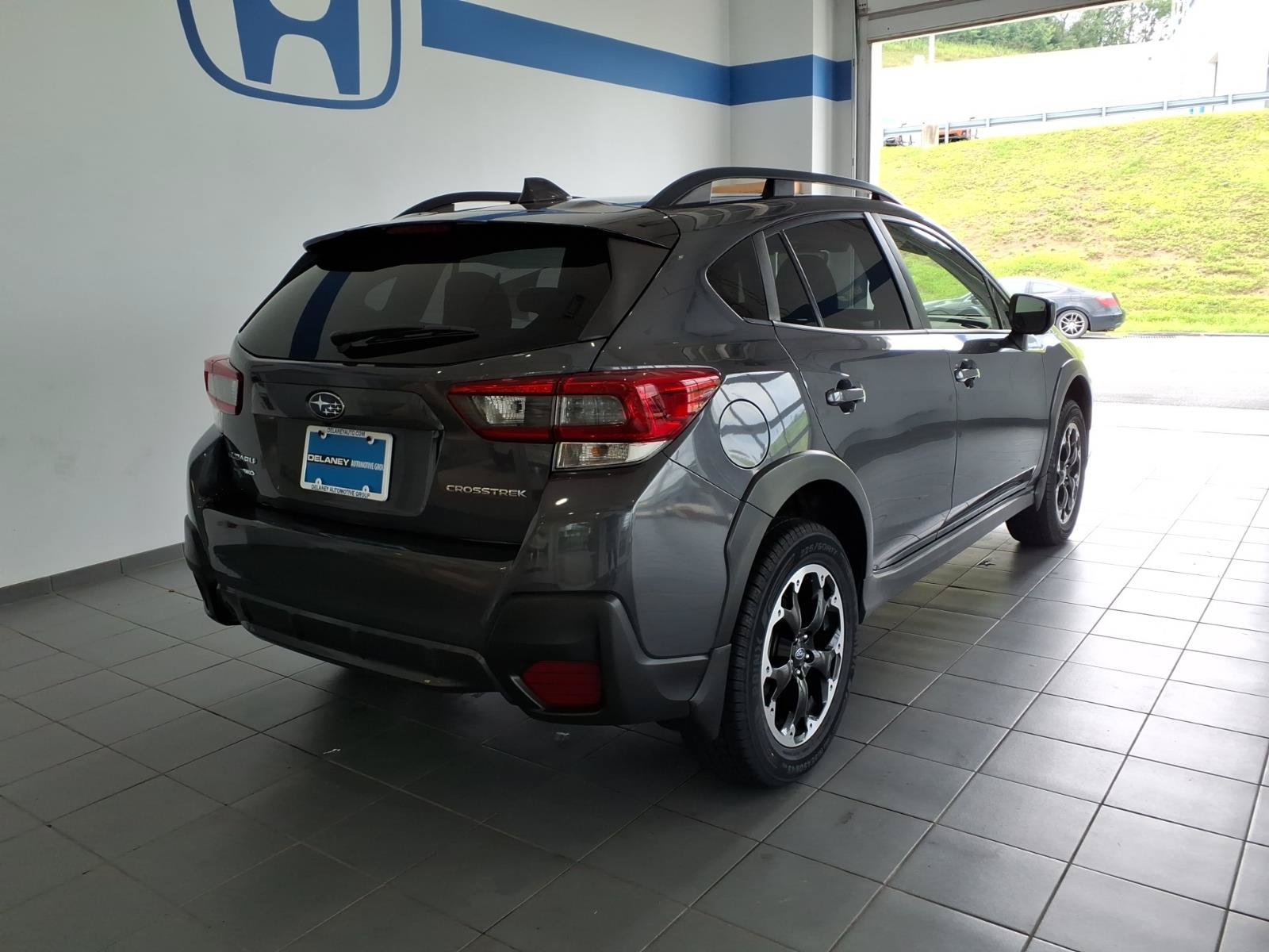 Used 2022 Magnetite Gray Metallic Subaru Premium image 5