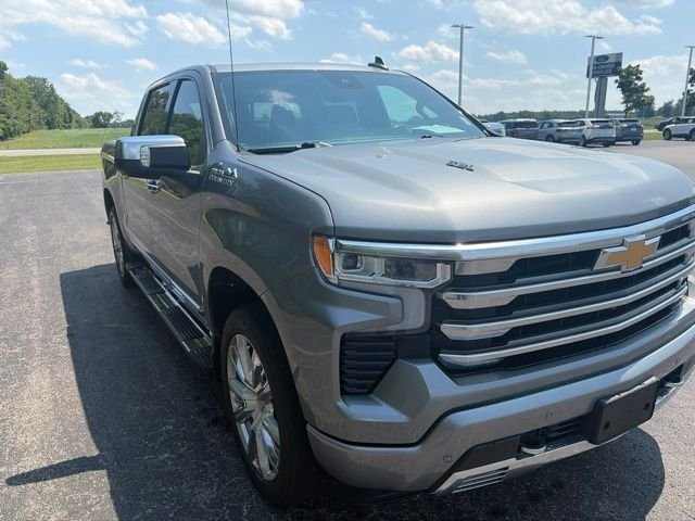 Used 2023 Gray Chevrolet High Country image 6