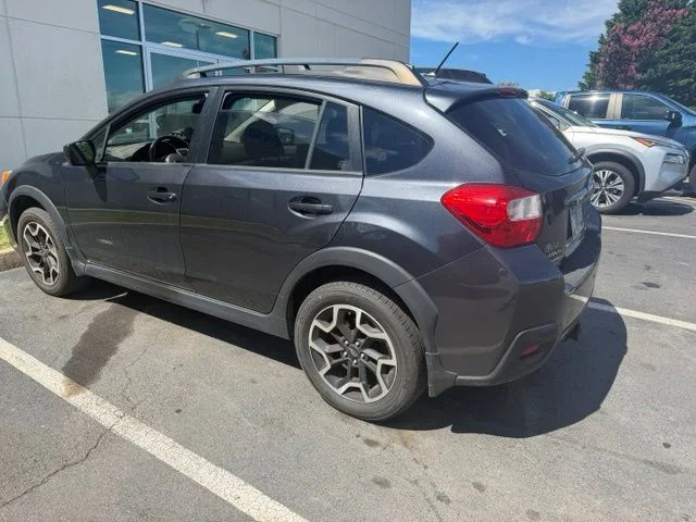 Used 2016 Dark Gray Metallic Subaru 2.0i Premium image 8