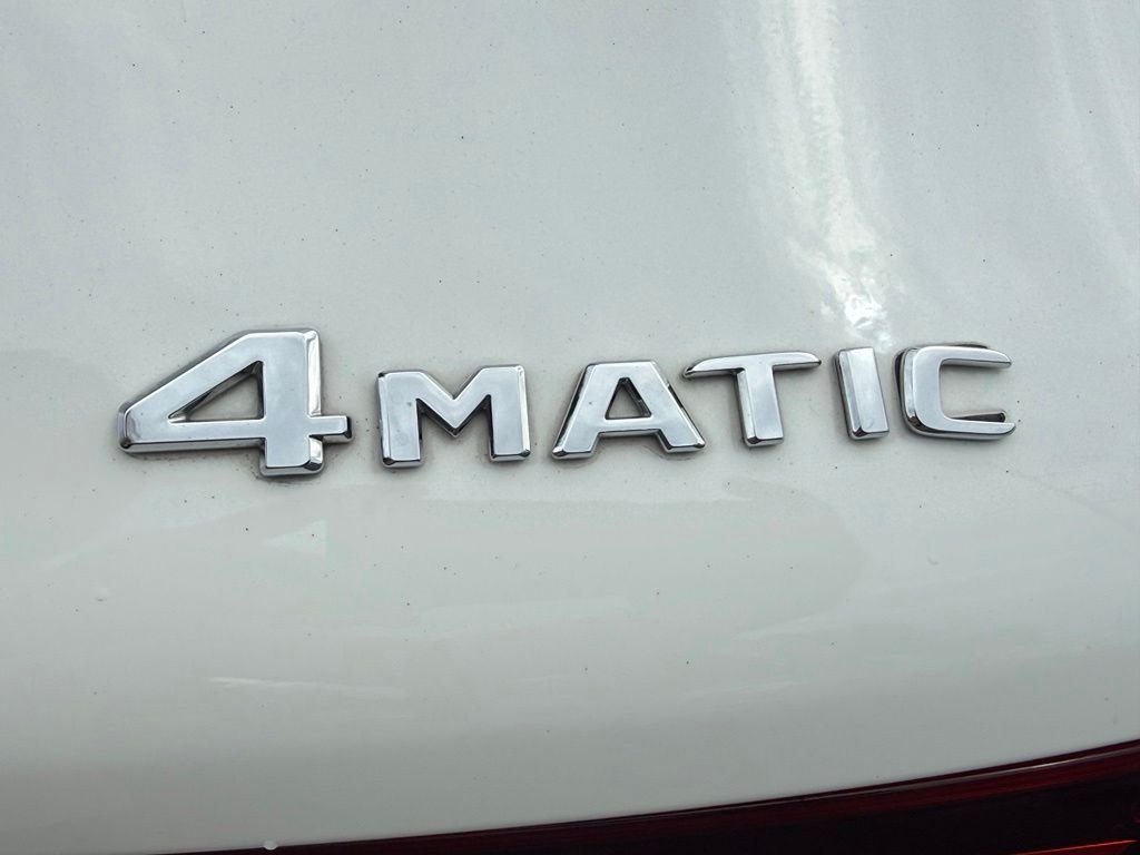 Used 2022 White Mercedes-Benz GLC 300 image 36