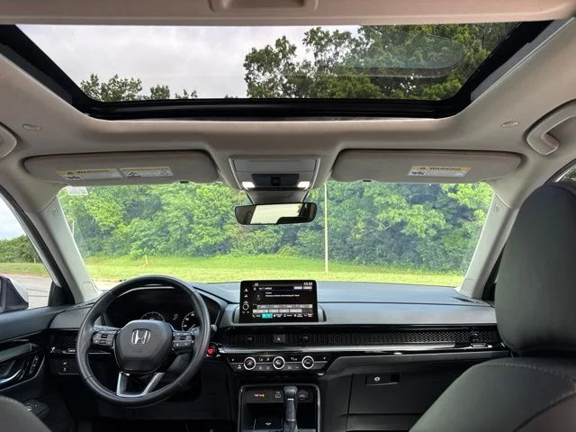 Used 2025 White Honda EX-L image 14