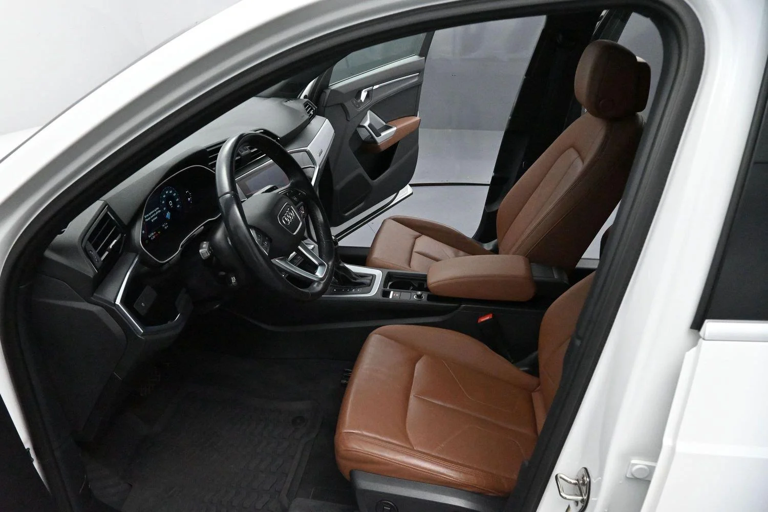 Used 2021 Ibis White Audi S line Premium image 11