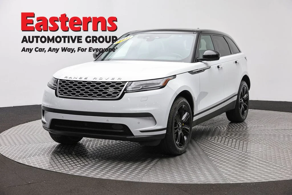 Used 2023 White Land Rover S image 1