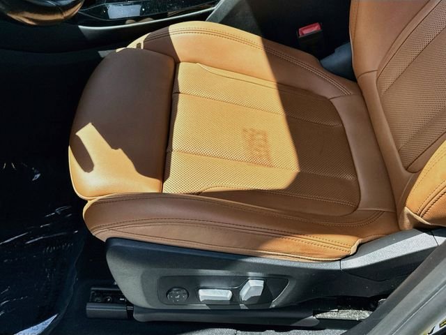 Certified Used 2023 Black BMW sDrive30i image 19