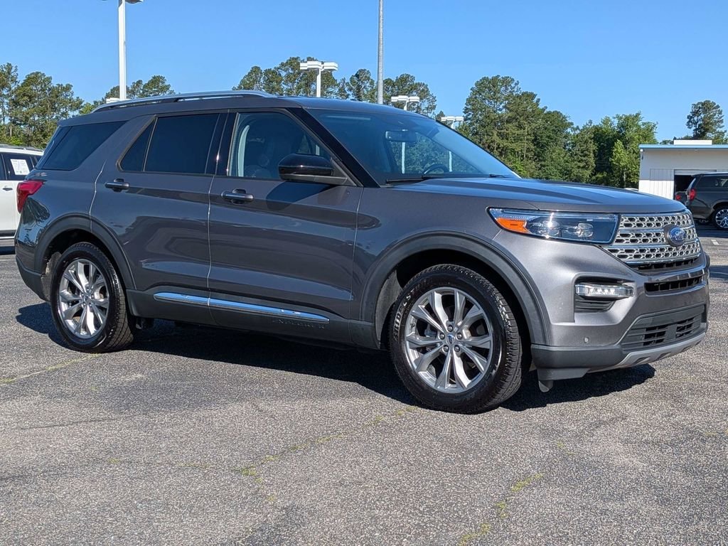 Used 2022 Gray Ford Limited image 2