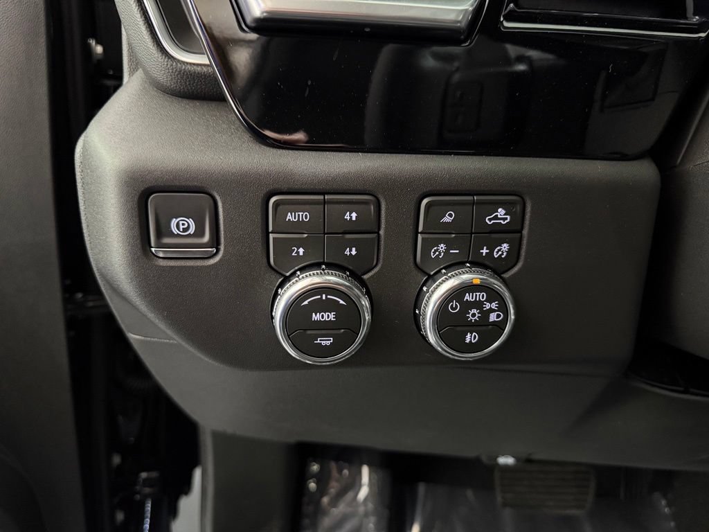 New 2026 Onyx Black GMC SLT image 7