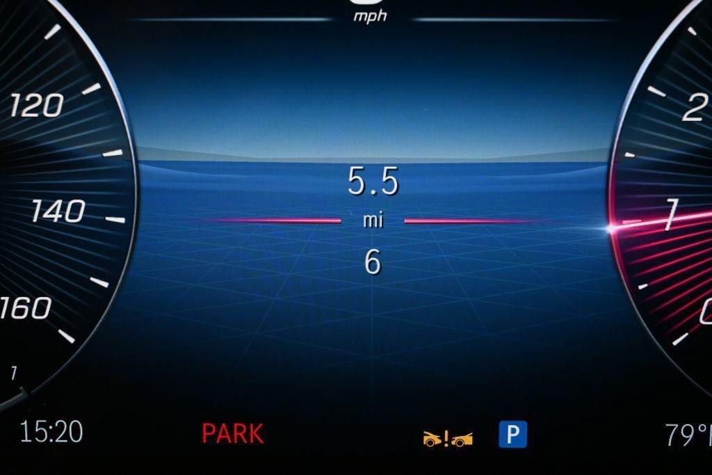 New 2026 MANUFAKTUR Patagonia Red Metallic Mercedes-Benz GLA 250 image 52