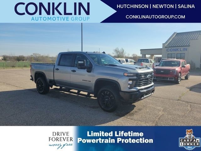 2026 Chevrolet Silverado HD Custom 4WD Crew Cab Standard Box's photo