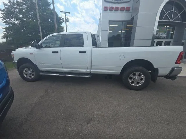 Used 2022 White Ram Big Horn image 3