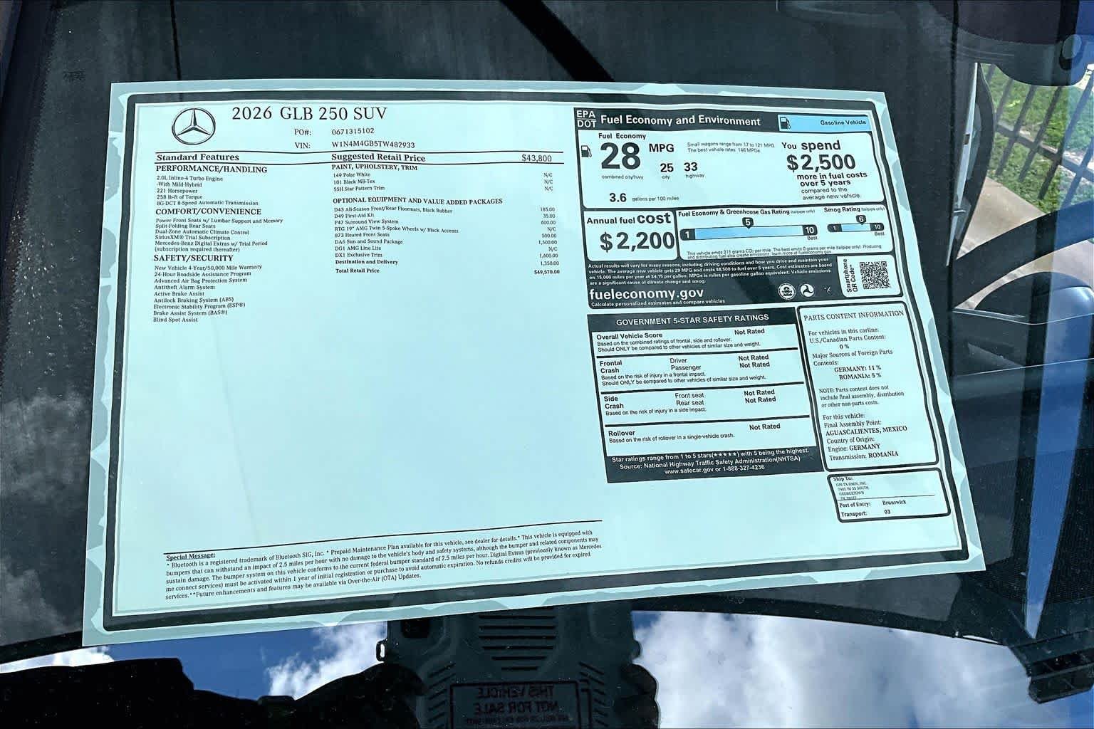 New 2026 Polar White Mercedes-Benz GLB 250 image 21
