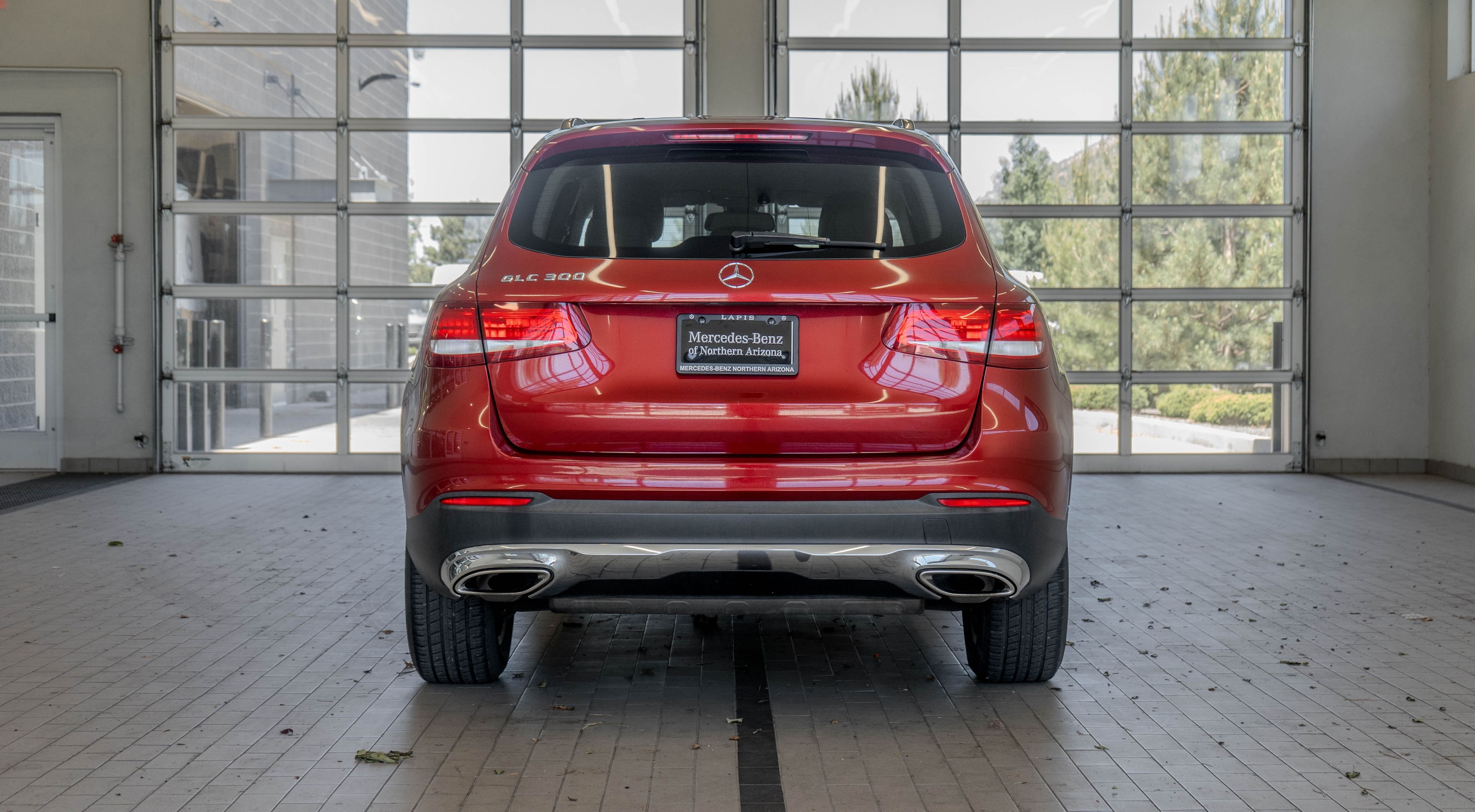 Used 2016 Red Mercedes-Benz GLC 300 image 5