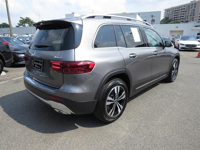Used 2026 Mountain Grey Metallic Mercedes-Benz GLB 250 image 4