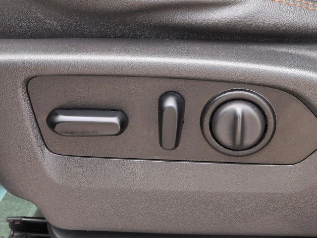 Used 2021 Satin Steel Metallic GMC AT4 image 20