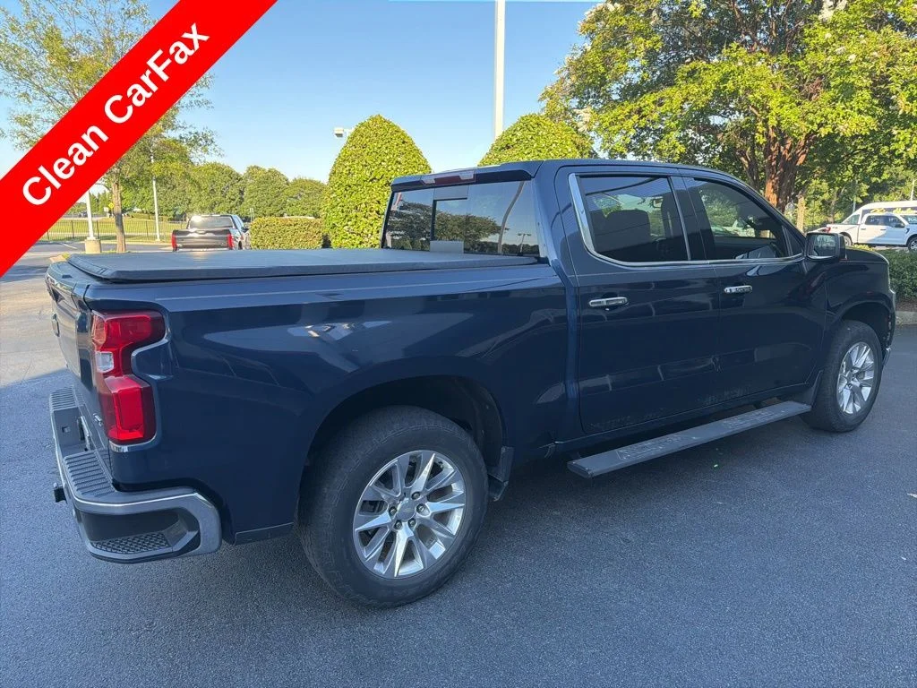 Used 2022 Blue Chevrolet LTZ image 7