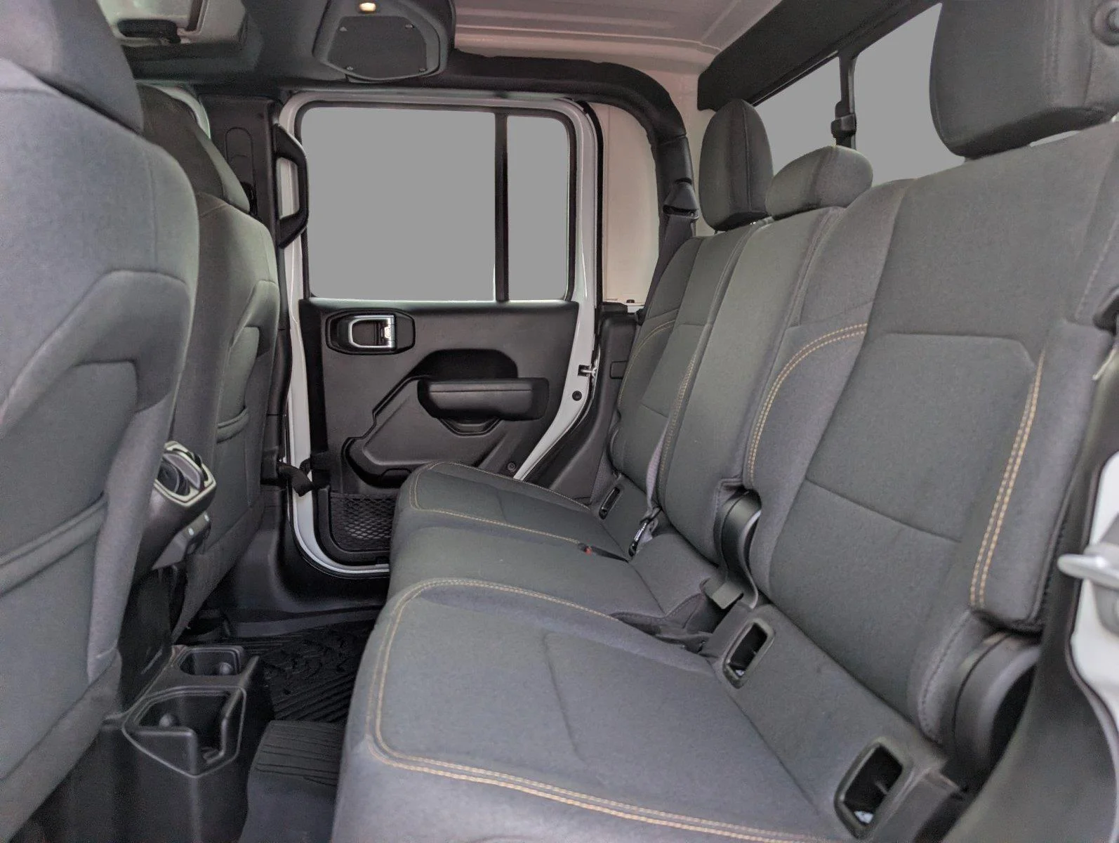 Used 2025 Bright White Clearcoat Jeep Sport S image 34