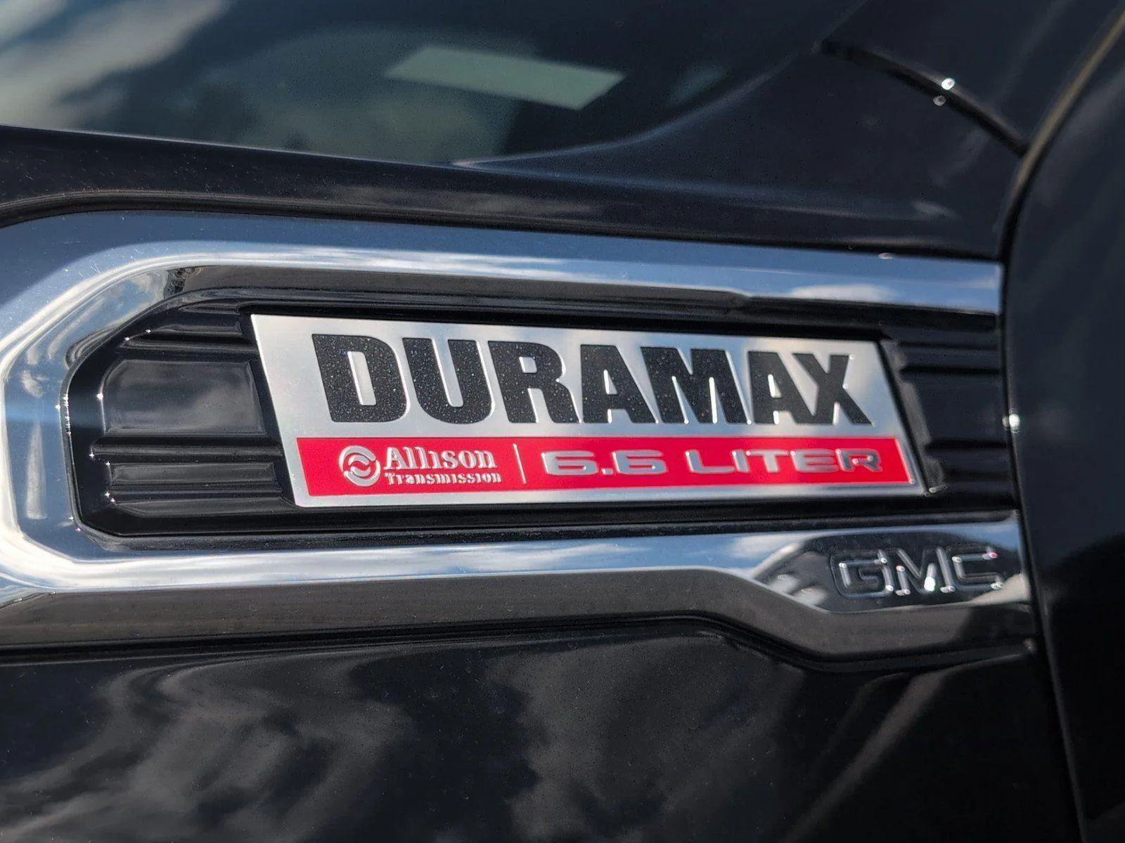 Used 2022 Onyx Black GMC SLE image 11