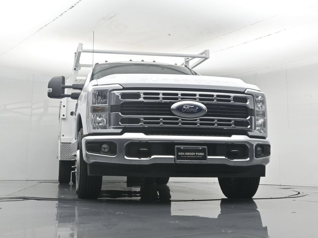 New 2026 Oxford White Ford XL image 49
