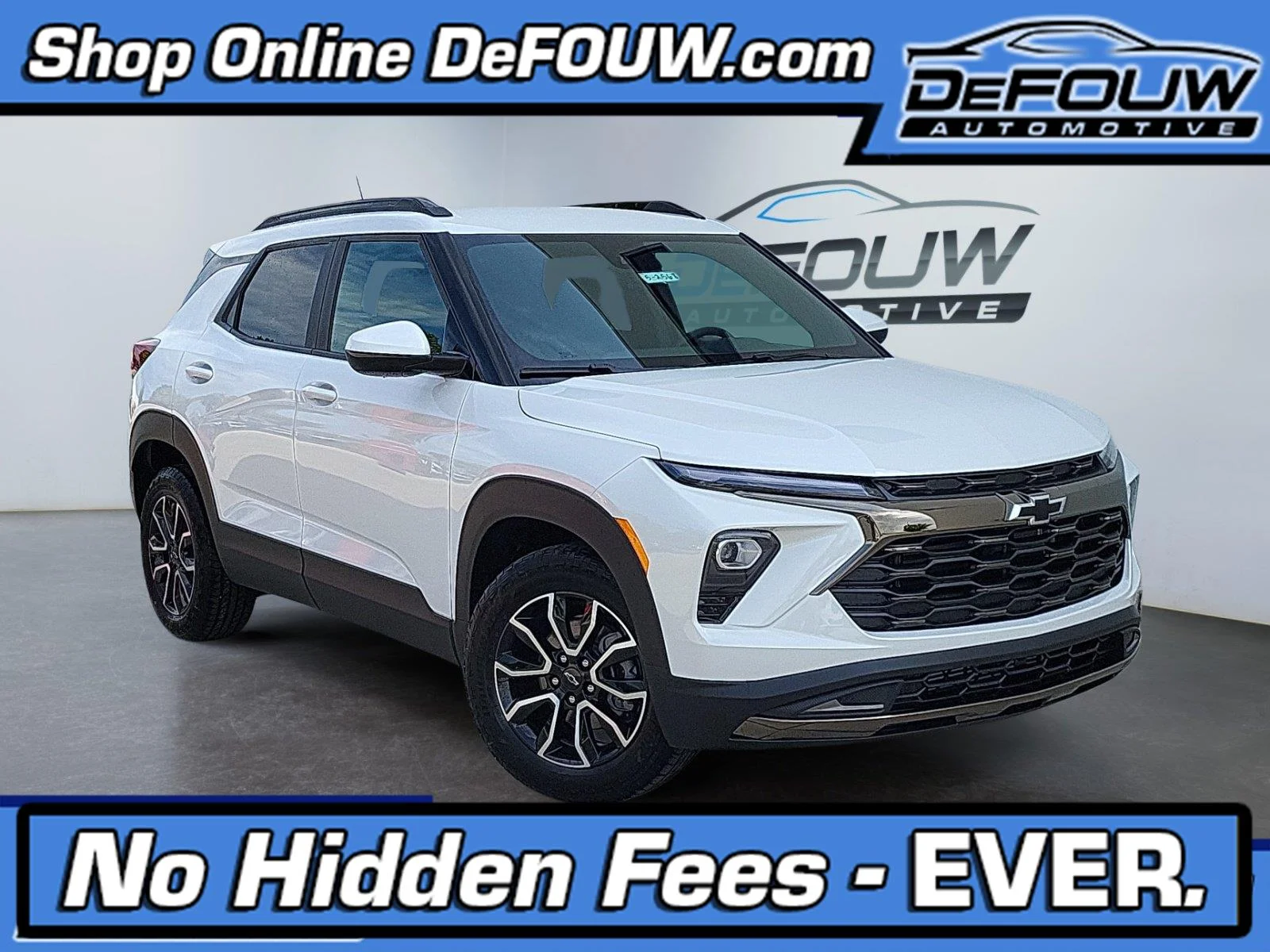 Used 2025 Iridescent Pearl Tricoat Chevrolet ACTIV image 1
