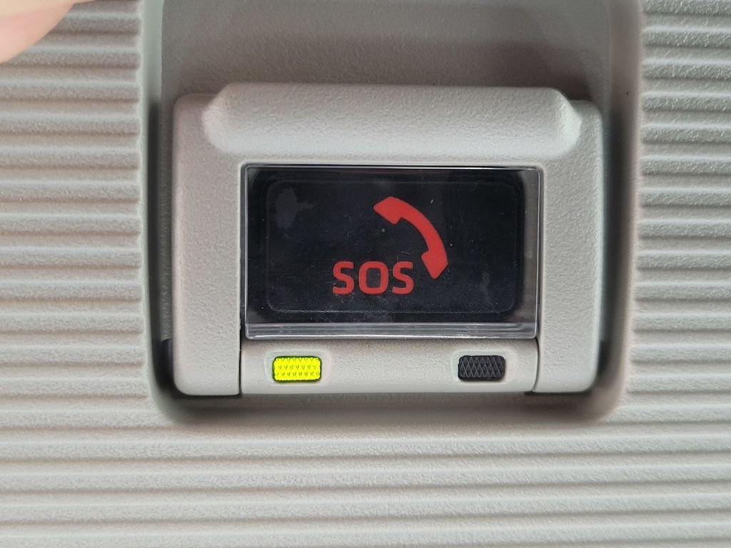 Used 2020 Red Toyota XLE image 17