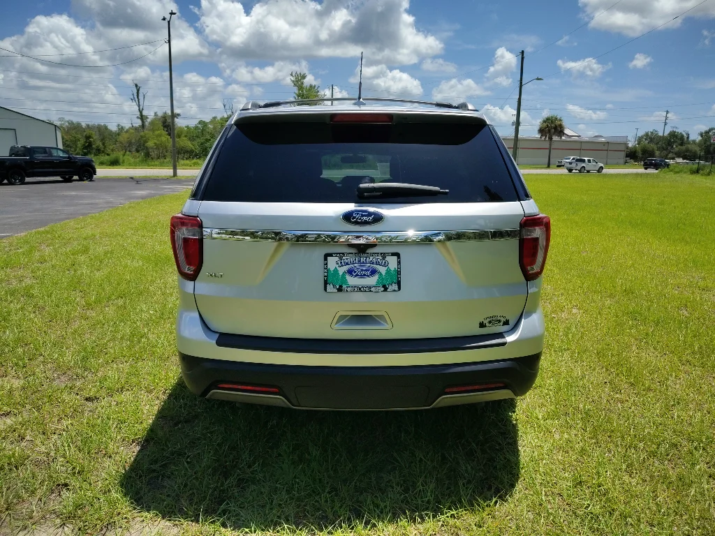 Used 2019 Ingot Silver Metallic Ford XLT Premium image 4